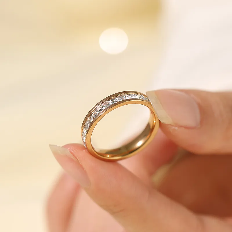 Diamond band ring