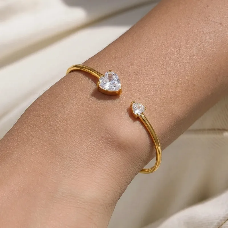 Aura cuff
