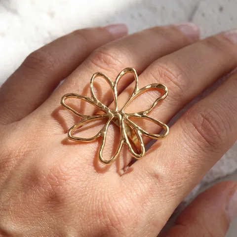Flower ring