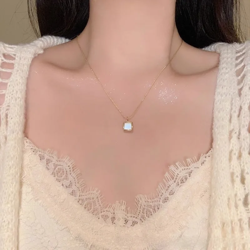 Mop square necklace