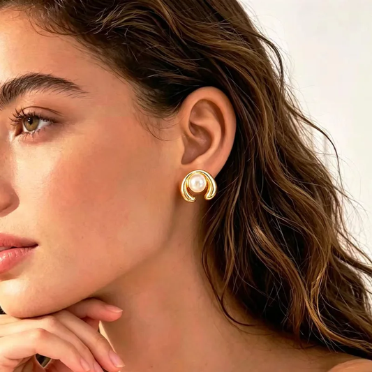 Pearl arc earrings