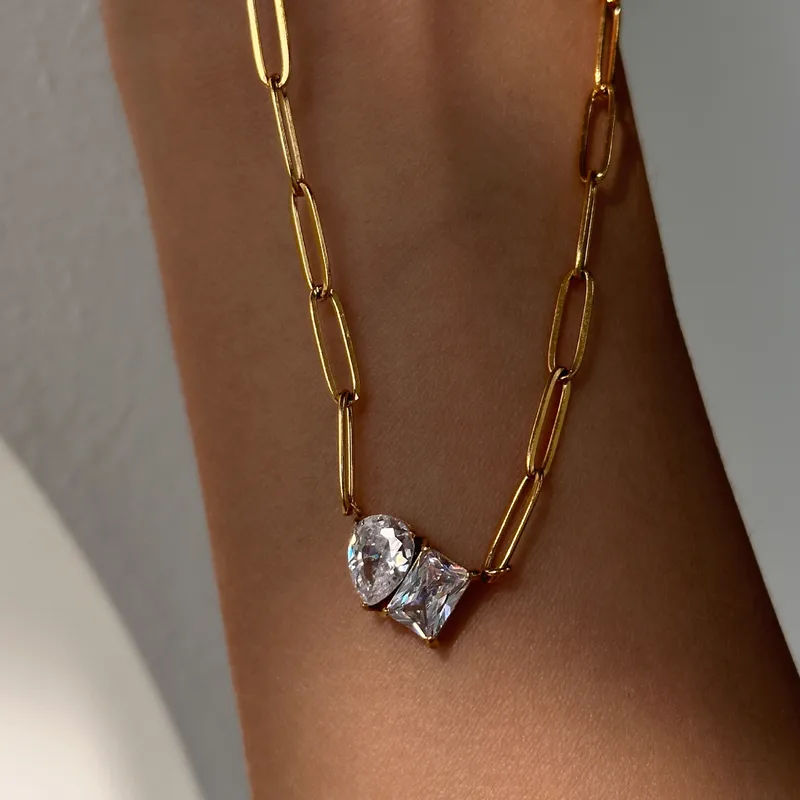 Diamond link necklace