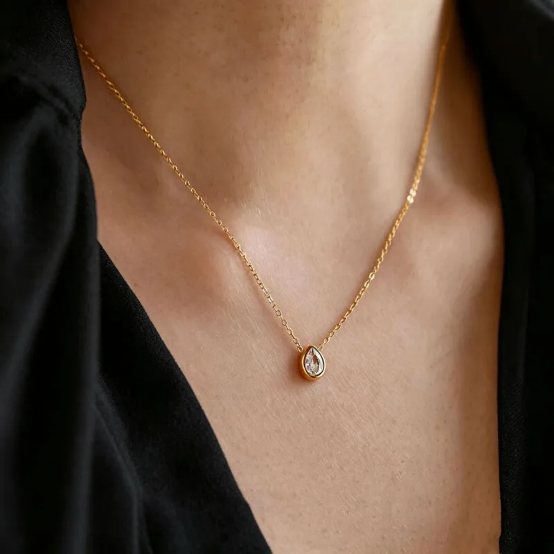 Tear drop stone necklace