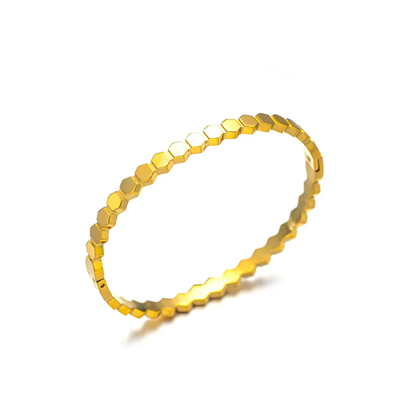 Pentagon shine bracelet