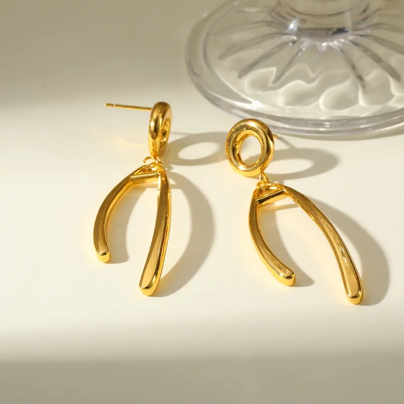Eliora earrings