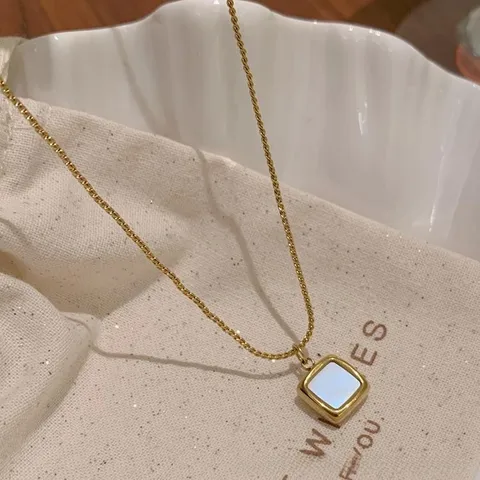 Mop square necklace