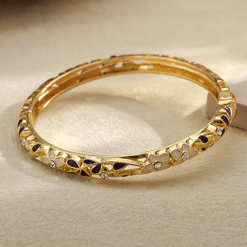 Floral openable bangle