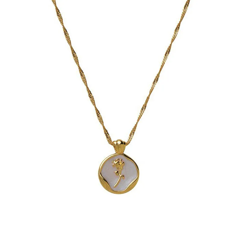 Rosy necklace